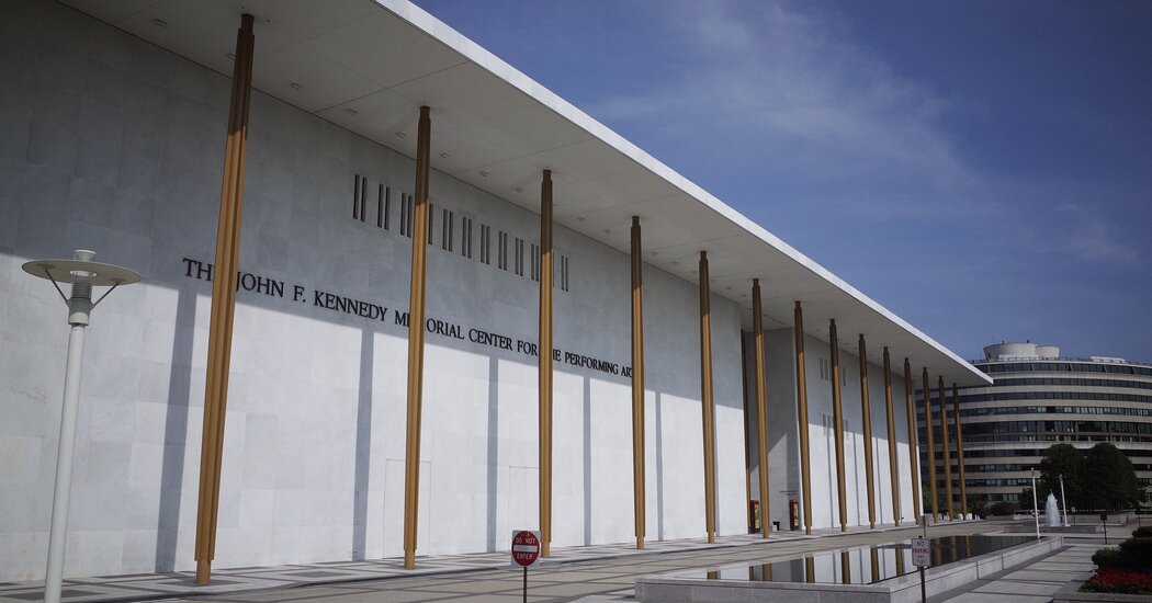Alarmed by Trump, Kennedy Center Workers Push to Unionize
