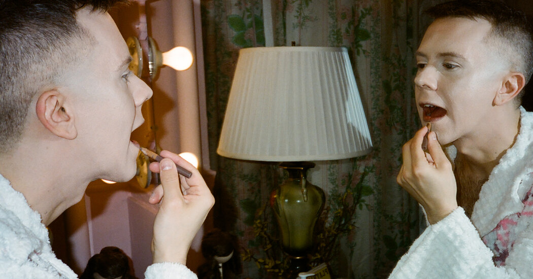 Broadway, Backstage